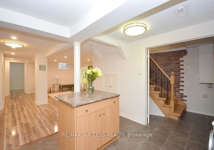 422-silverthorne-crescent-mississauga-ontario-w13014472
