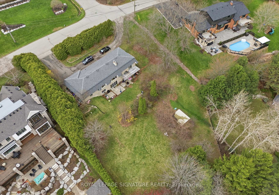 1310-beaufort-drive-burlington-ontario-w13014564