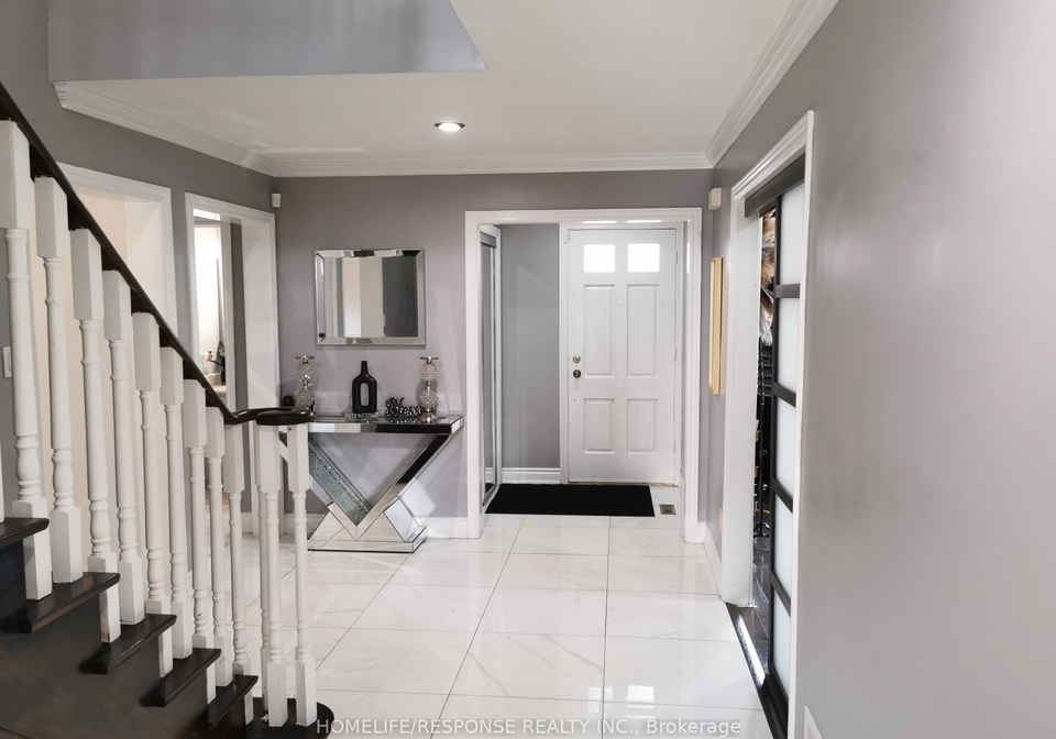 16-cochrane-avenue-brampton-ontario-w13014730