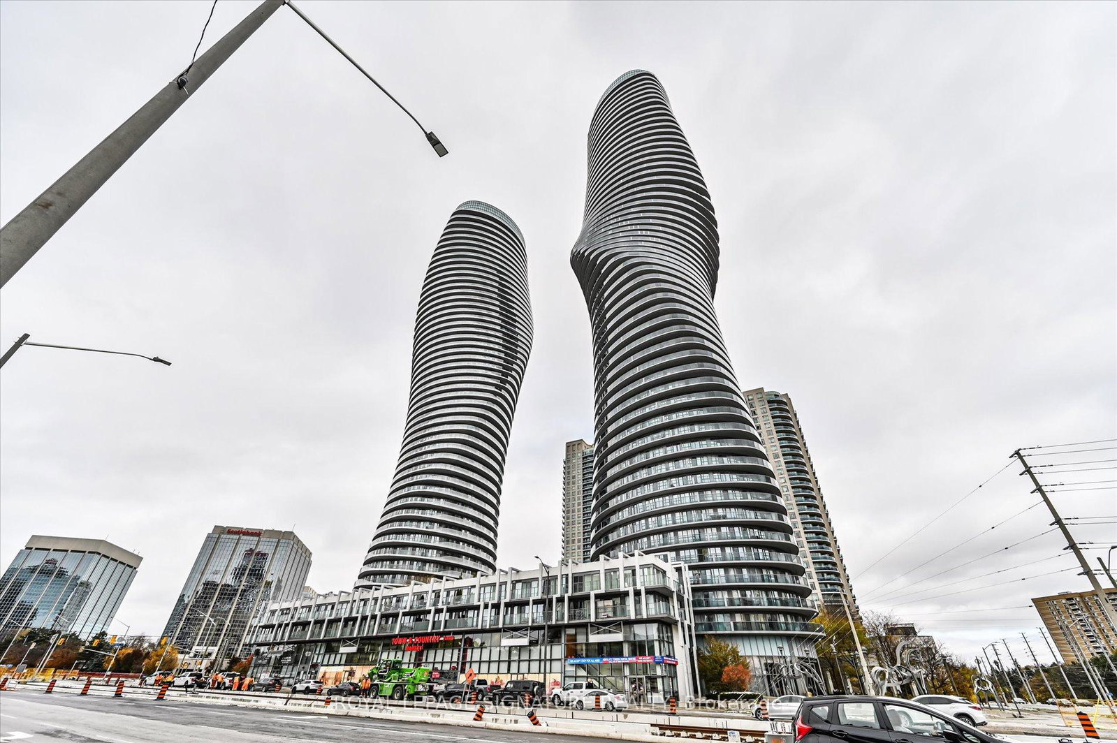 60-absolute-avenue-mississauga-ontario-w13014748