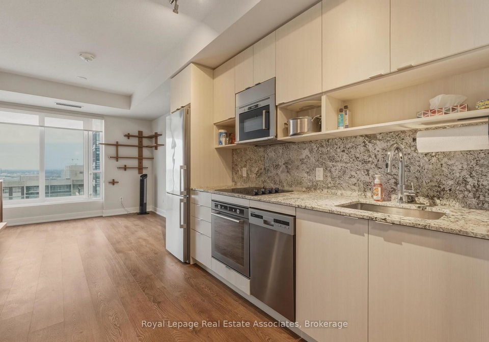 7-mabelle-avenue-etobicoke-ontario-w13014912