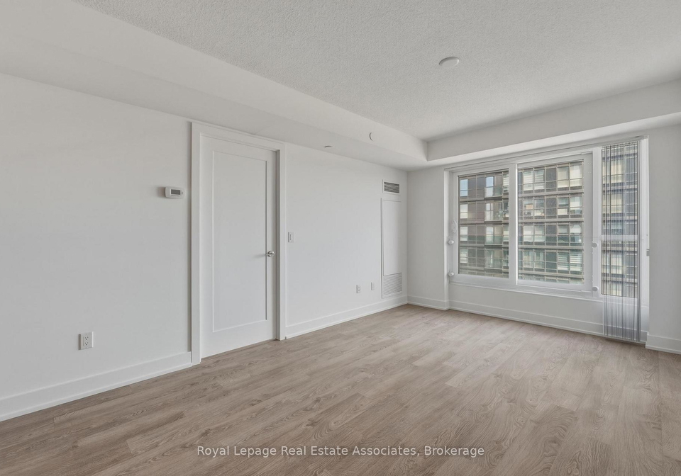 7-mabelle-avenue-etobicoke-ontario-w13014916