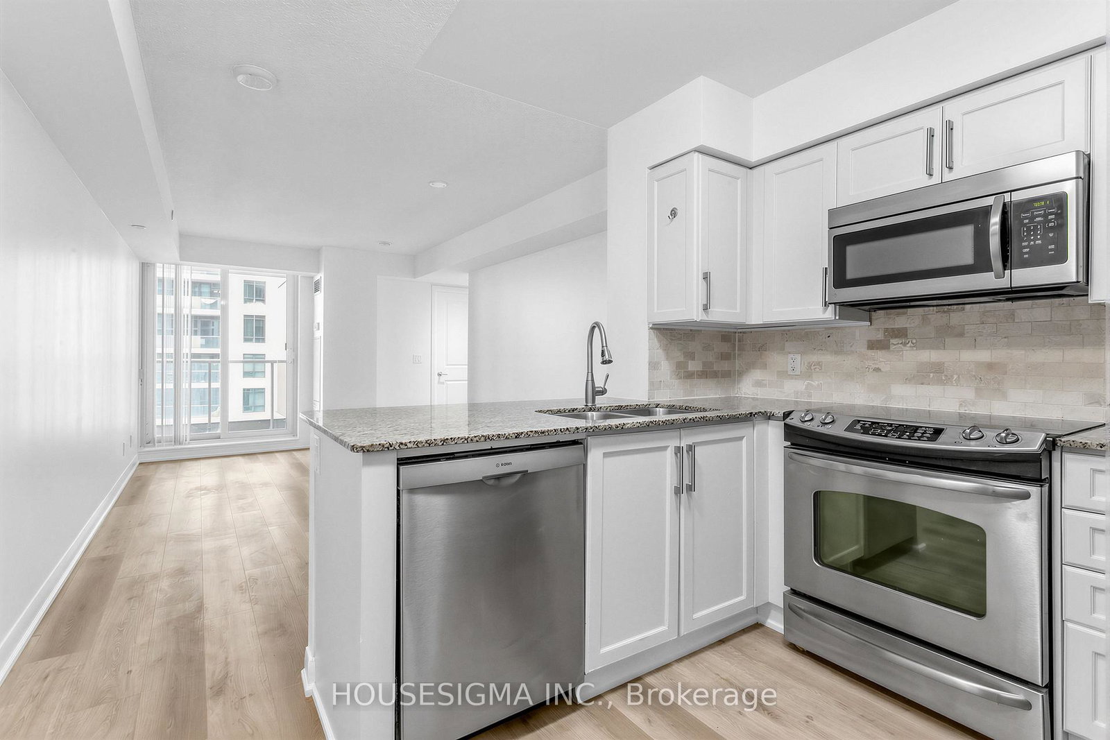 215-sherway-gardens-road-etobicoke-ontario-w13014938