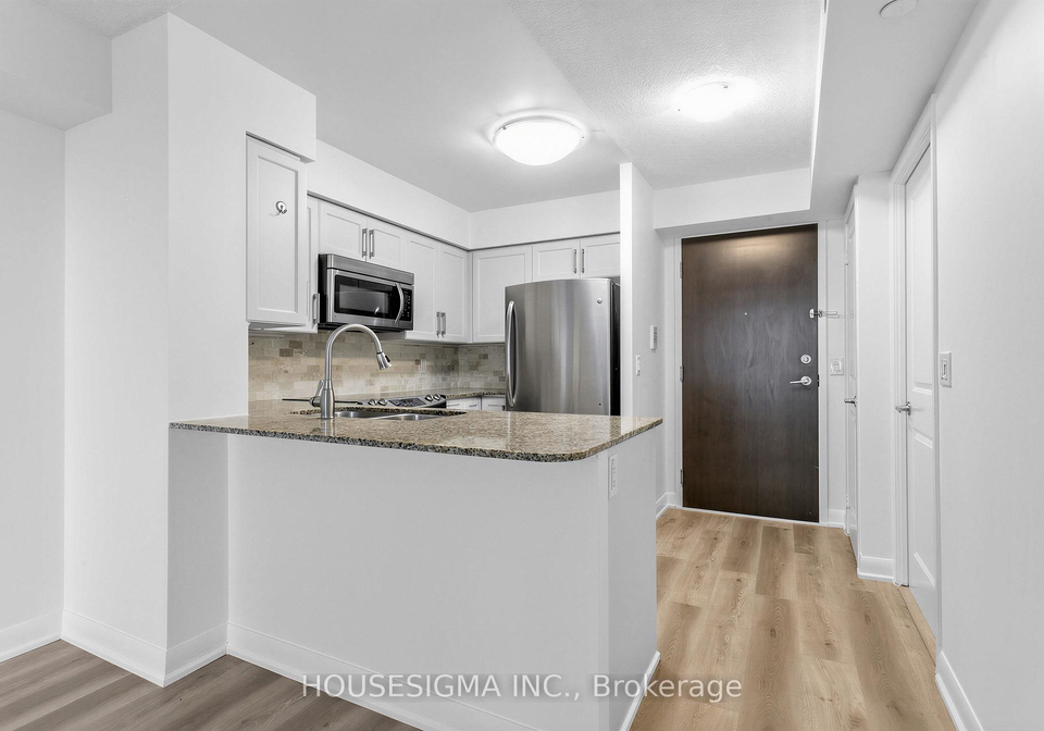 215-sherway-gardens-road-etobicoke-ontario-w13014938