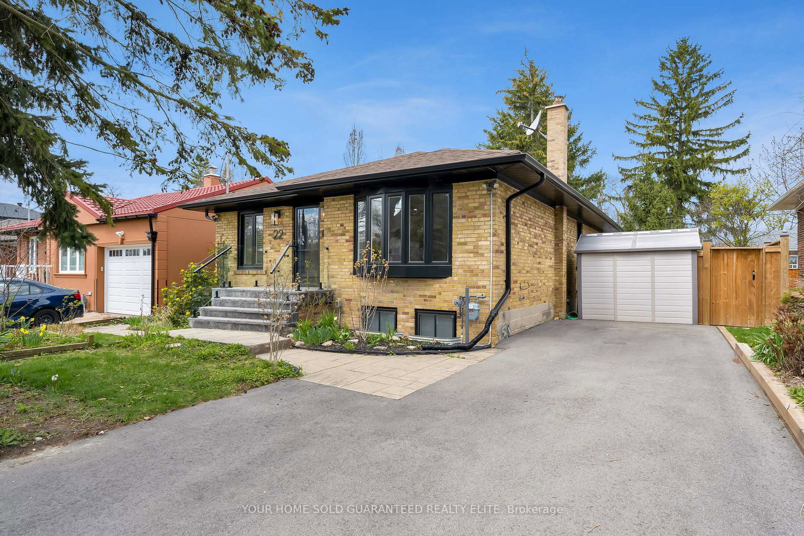 22-north-heights-road-etobicoke-ontario-w13015000