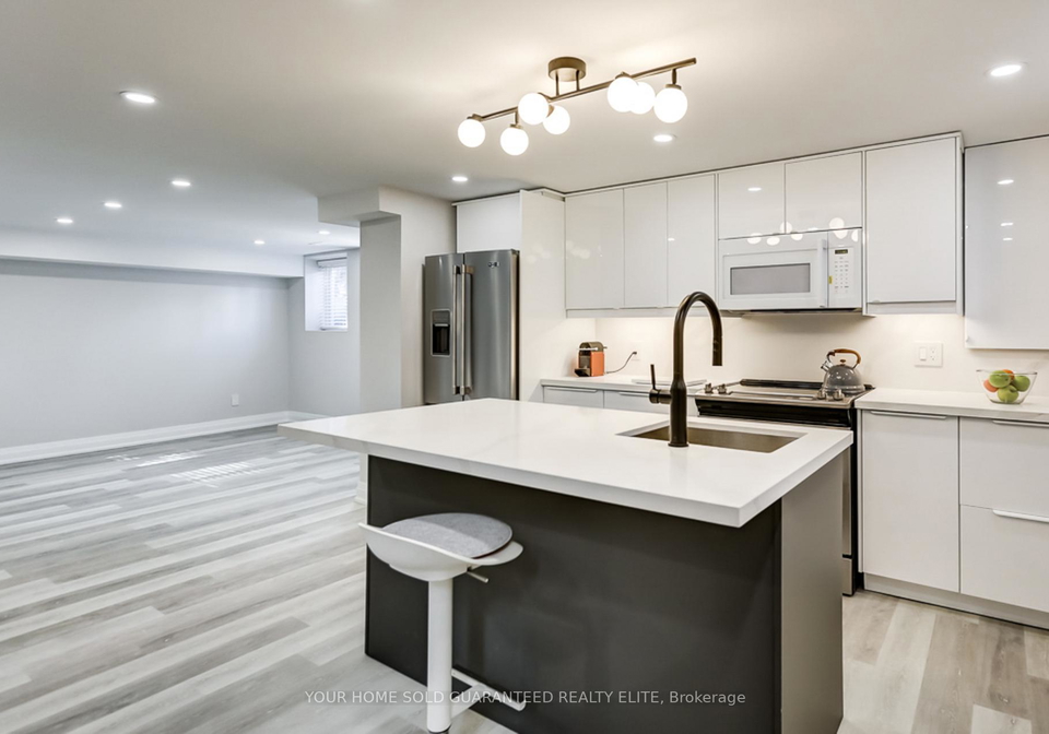 22-north-heights-road-etobicoke-ontario-w13015000