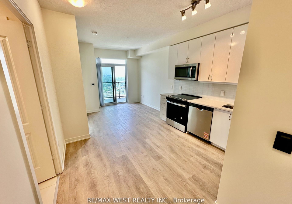 38-annie-craig-drive-etobicoke-ontario-w13015032