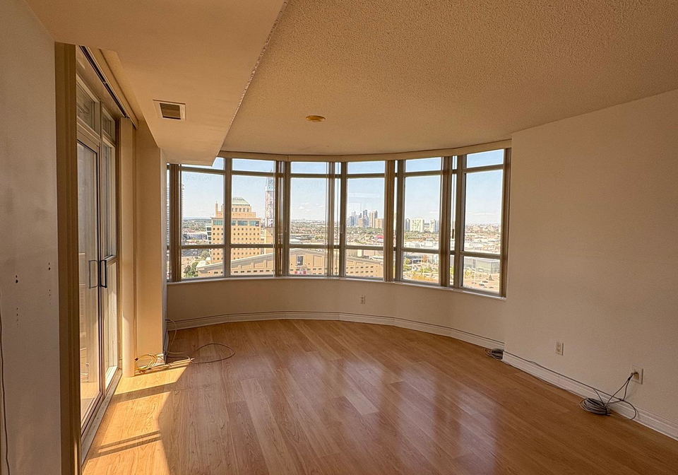 310-burnhamthorpe-road-w-mississauga-ontario-w13015086