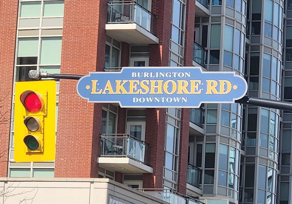 2075-lakeshore-road-burlington-ontario-w13015346