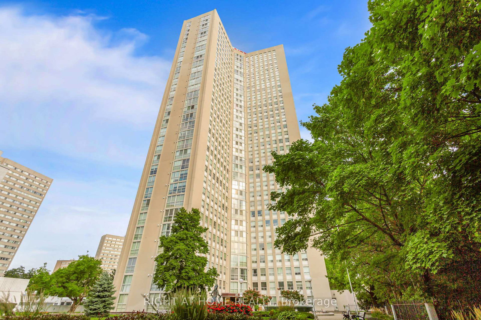 3650-kaneff-crescent-mississauga-ontario-w13015624