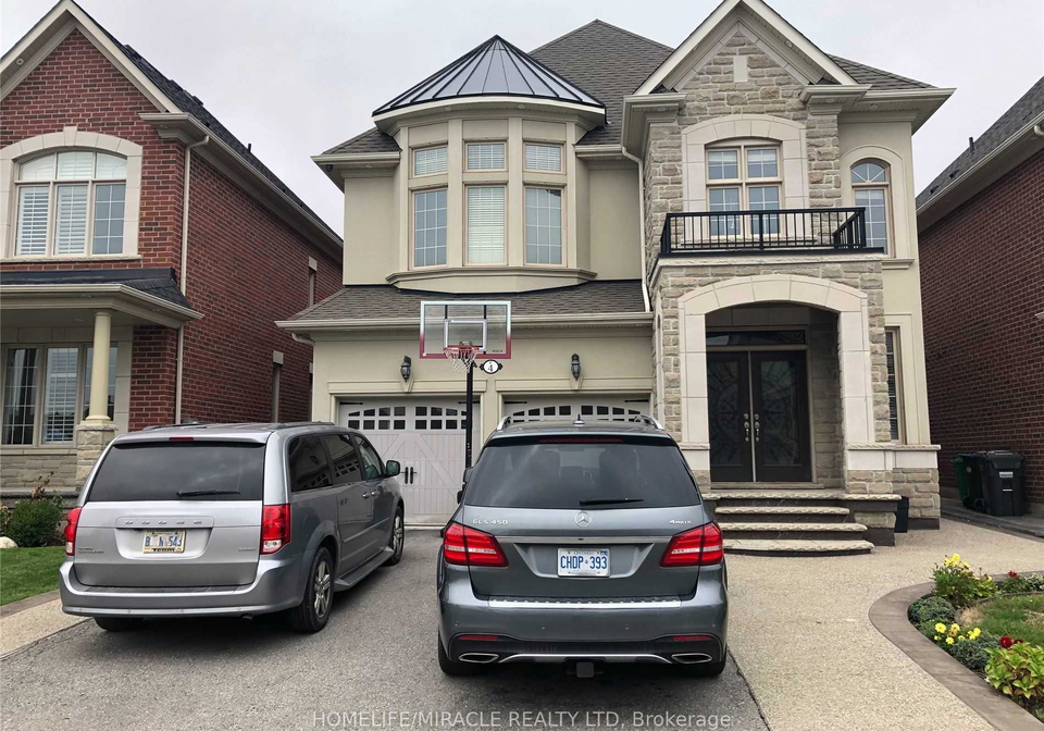 4-louisburg-crescent-brampton-ontario-w13015668