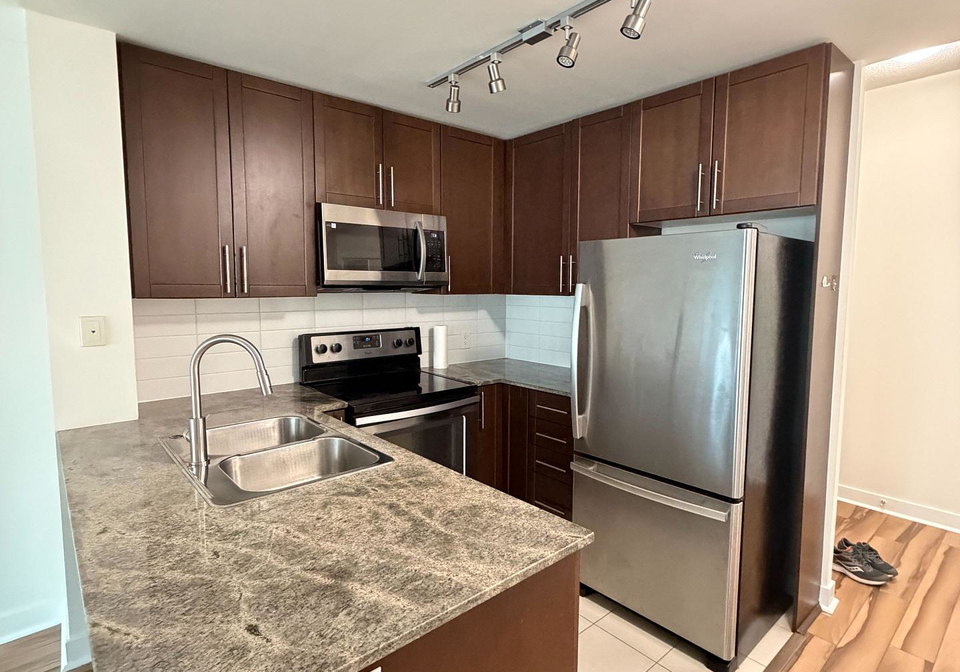 3985-grand-park-drive-mississauga-ontario-w13016318