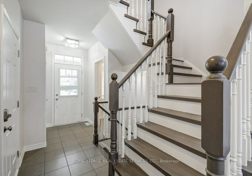 329-gooding-crescent-milton-ontario-w13016398