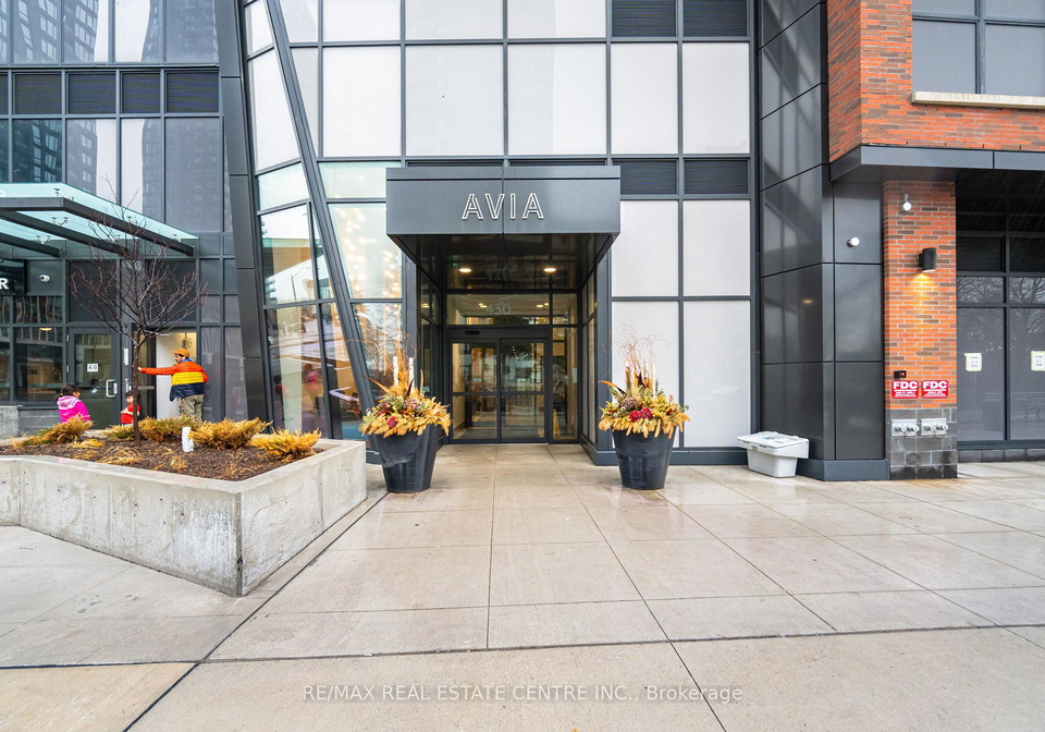 430-square-one-drive-mississauga-ontario-w13016750