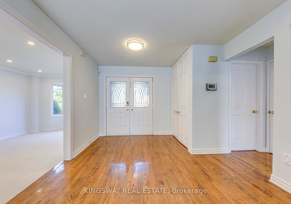 4020-melfort-crescent-mississauga-ontario-w13016876