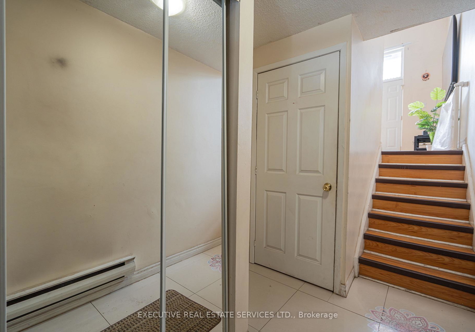 25-briar-path-n-brampton-ontario-w13017162