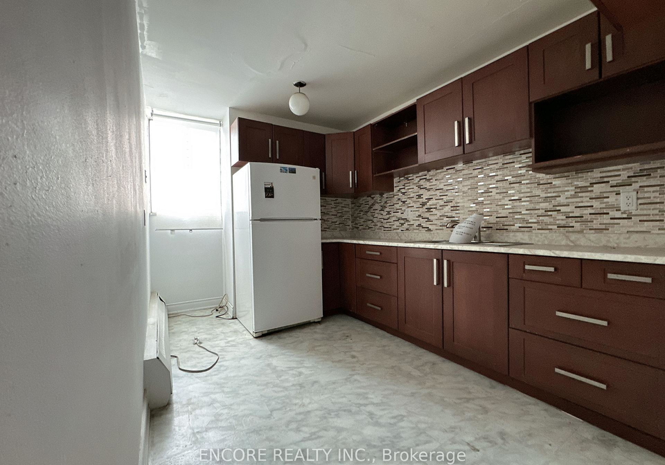 340-dixon-road-etobicoke-ontario-w13017242