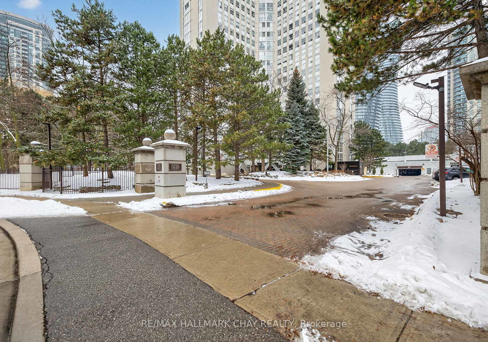 3650-kaneff-crescent-mississauga-ontario-w13017334