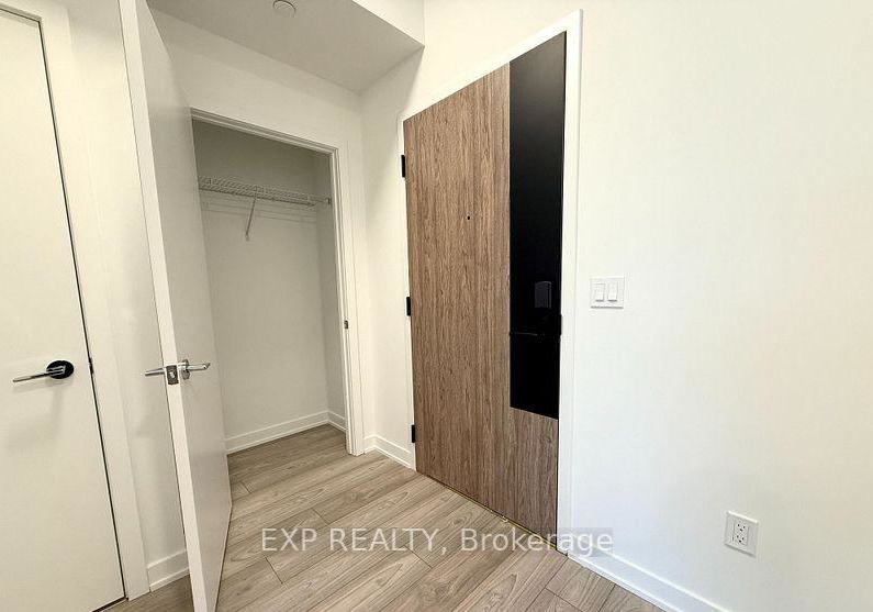 1007-the-queensway-way-etobicoke-ontario-w13017362