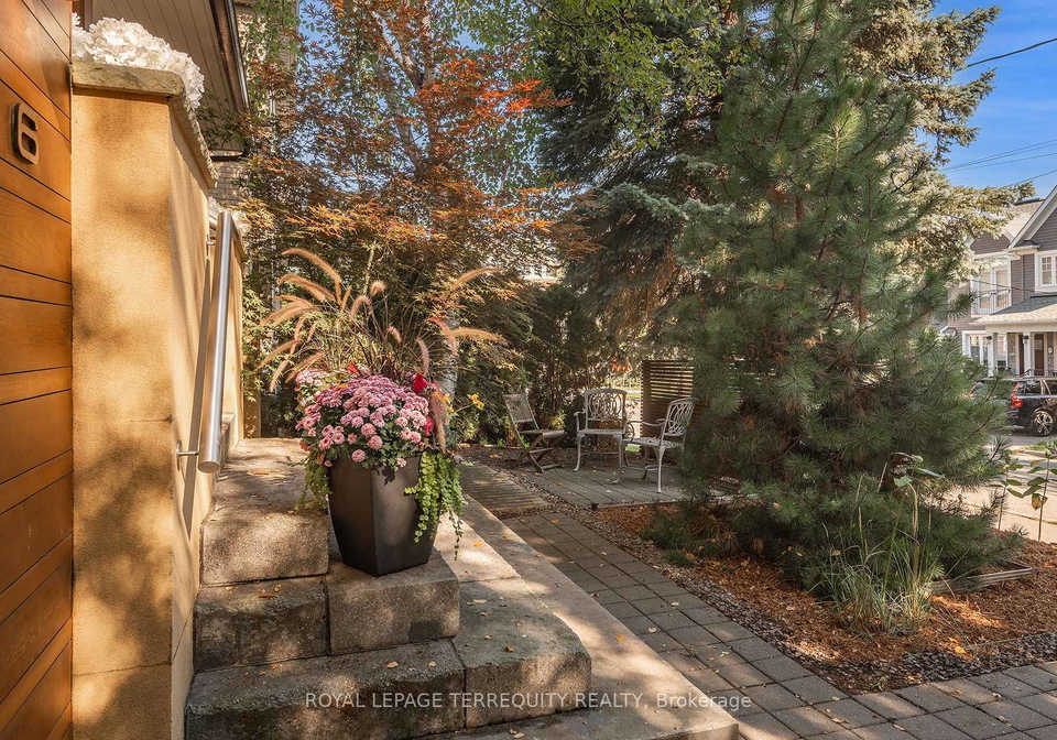 6-earlington-avenue-etobicoke-ontario-w13017402