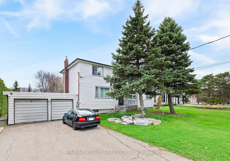 1524-indian-grove-mississauga-ontario-w13017532
