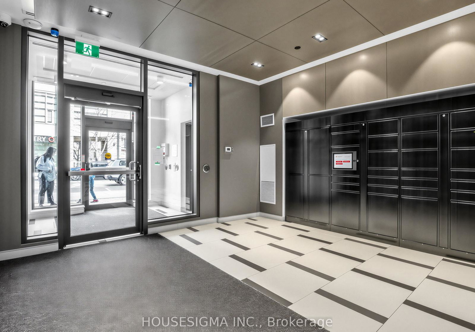 430-roncesvalles-avenue-toronto-ontario-w13017556