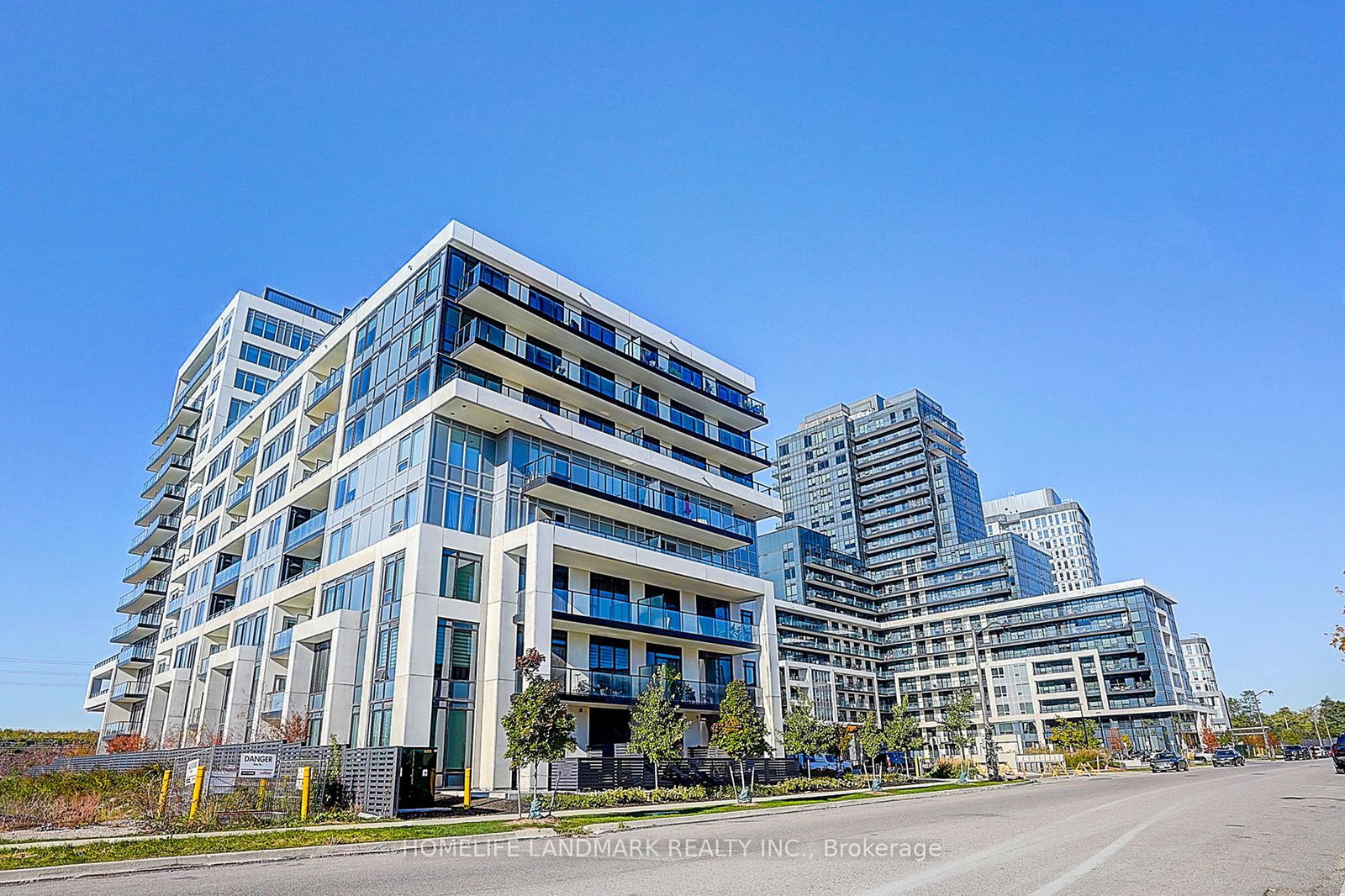 3200-william-coltson-avenue-oakville-ontario-w13017666