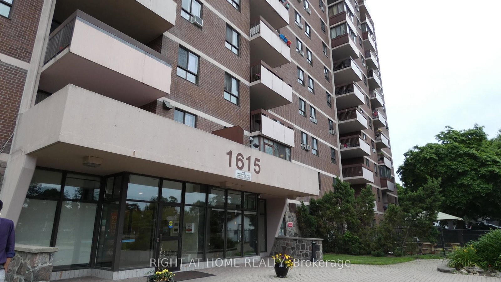 1615-bloor-street-n-mississauga-ontario-w13017770
