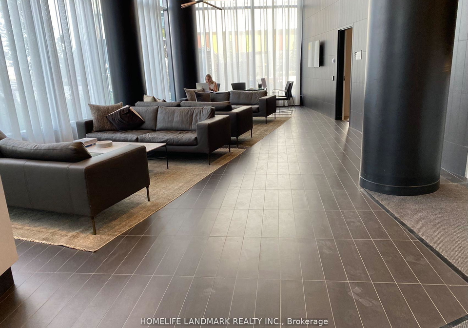 3900-confederation-parkway-mississauga-ontario-w13017830