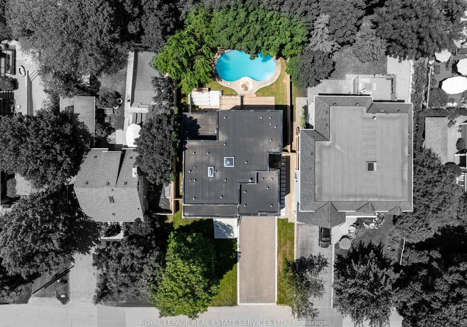 1405-acton-crescent-oakville-ontario-w13017956