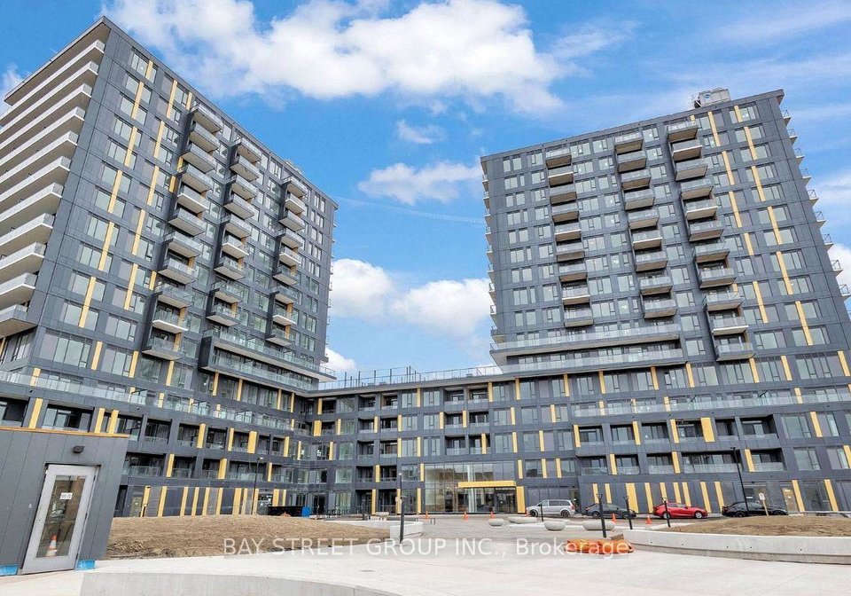 4878-powers-common-burlington-ontario-w13017984