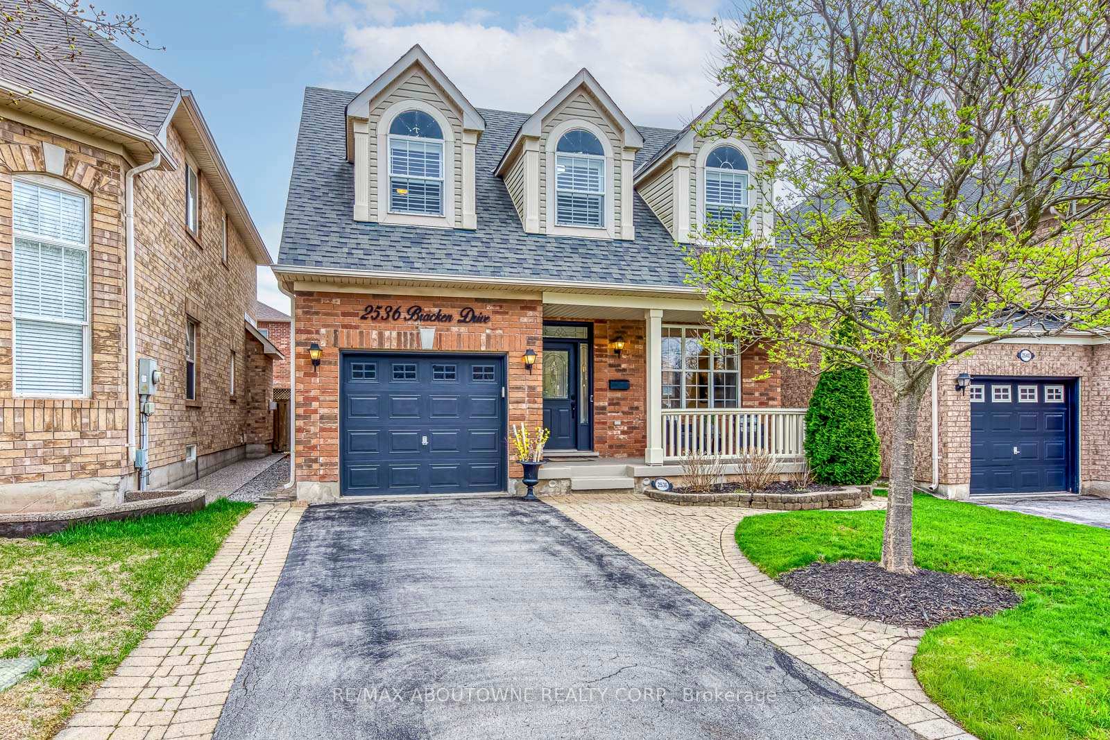 2536-bracken-drive-oakville-ontario-w13018064