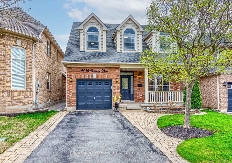 2536-bracken-drive-oakville-ontario-w13018064