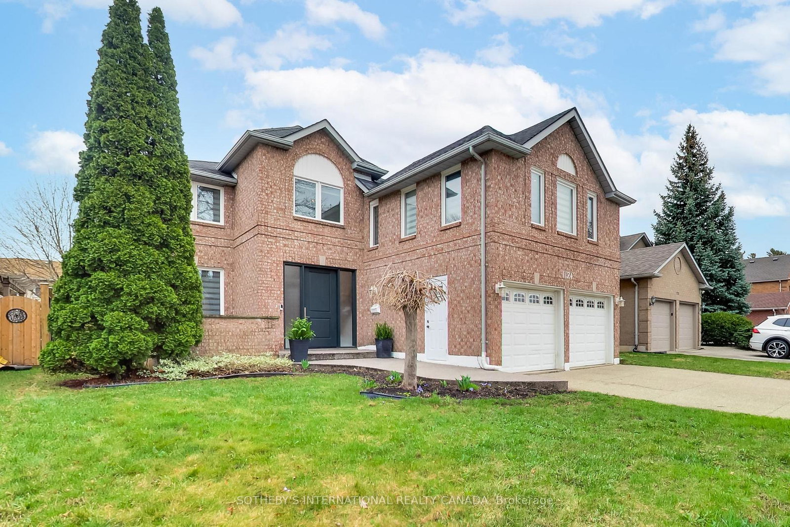 1124-lansdown-drive-oakville-ontario-w13018156