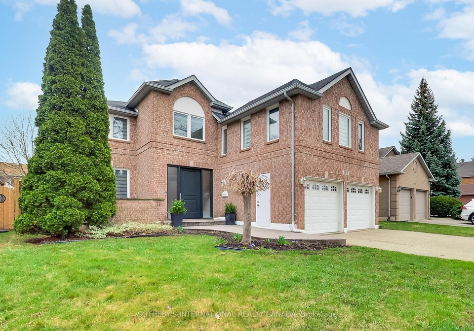 1124-lansdown-drive-oakville-ontario-w13018156