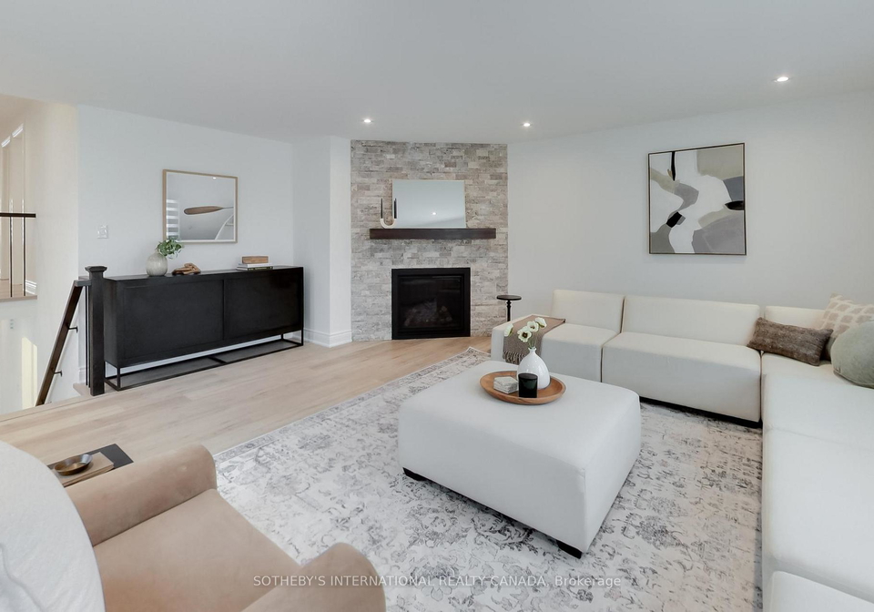 1124-lansdown-drive-oakville-ontario-w13018156