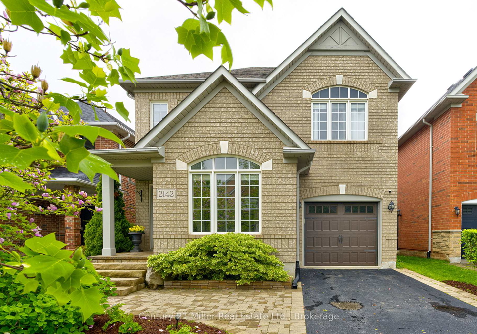 2142-meadowglen-drive-oakville-ontario-w13018680