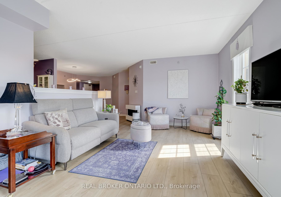 1460-bishops-gate-oakville-ontario-w13018806
