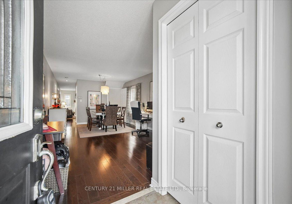 2400-sequoia-way-oakville-ontario-w13018862