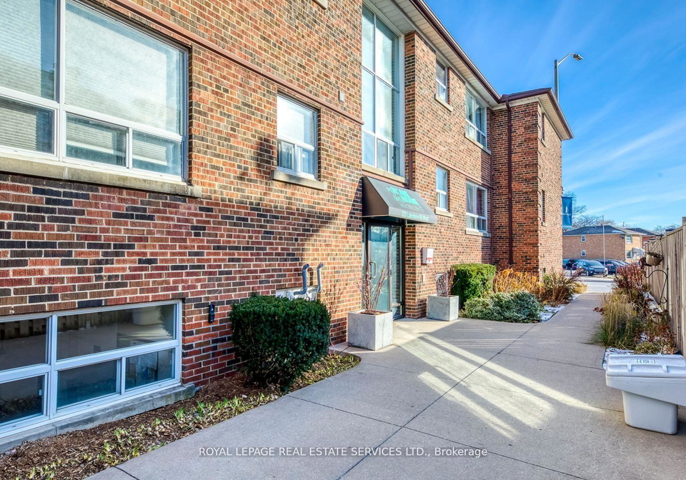 322-lakeshore-road-w-mississauga-ontario-w13019324