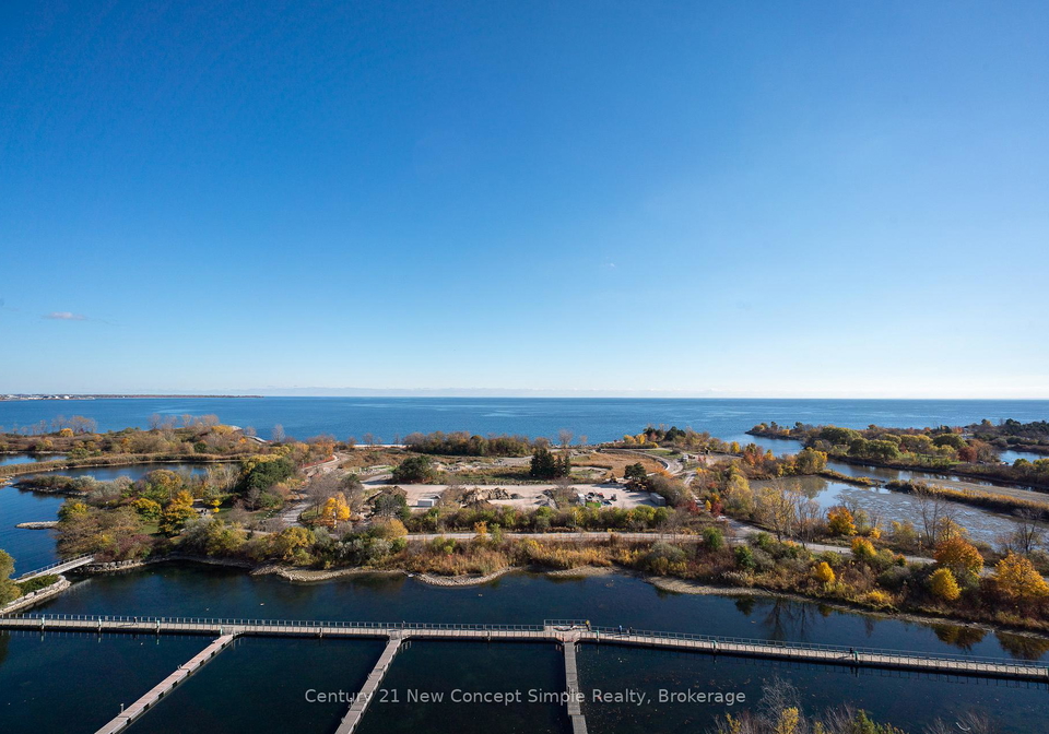20-shore-breeze-drive-etobicoke-ontario-w13019384