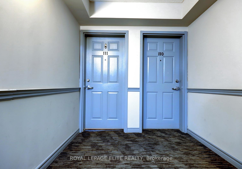 1480-bishops-gate-oakville-ontario-w13019568