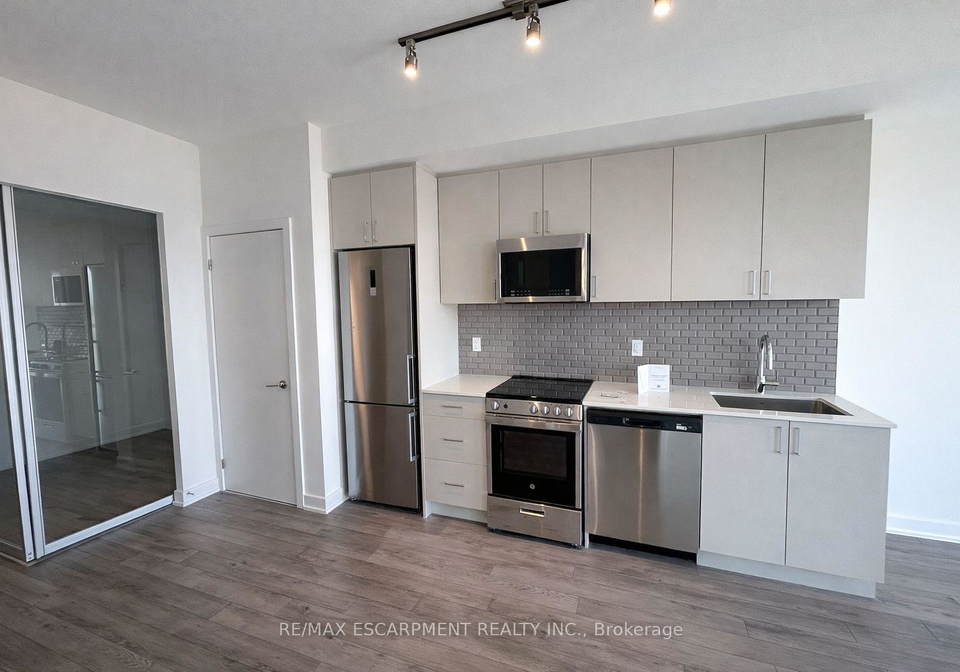 1005-dundas-street-e-oakville-ontario-w13019690