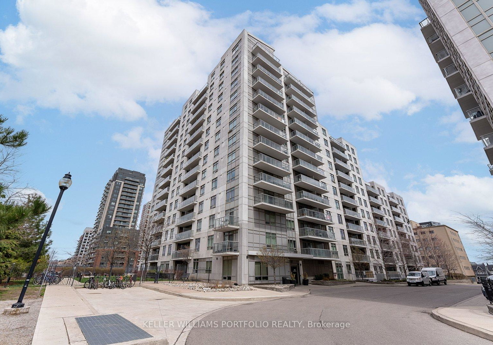 816-lansdowne-avenue-toronto-ontario-w13019864