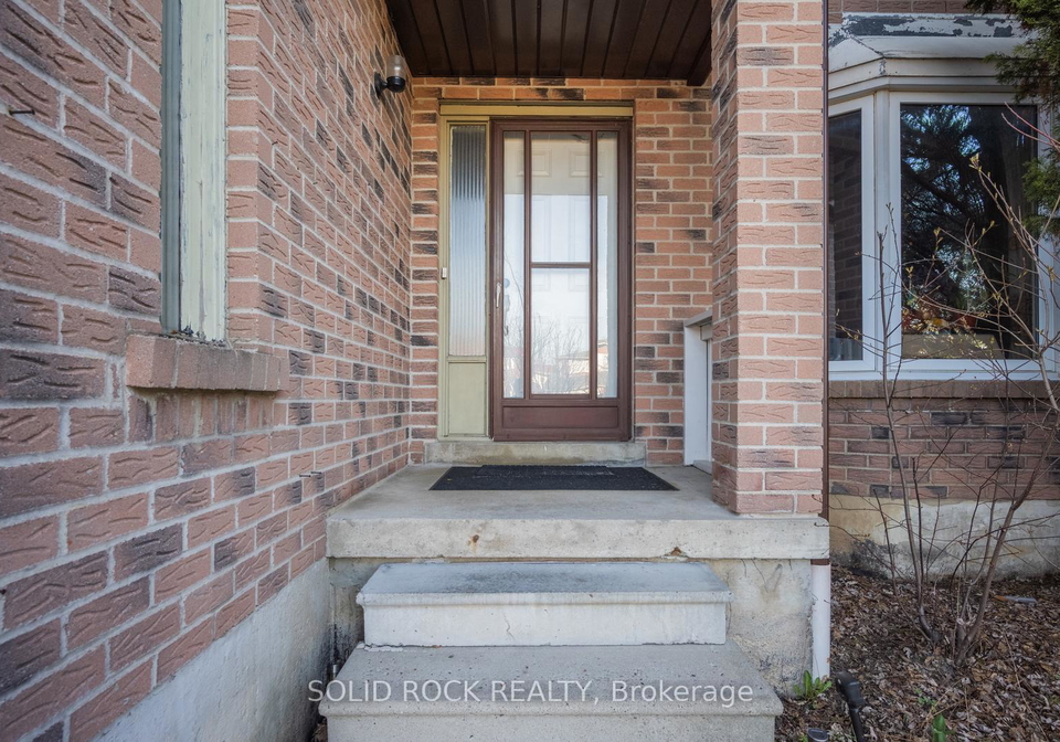 1335-quinpool-court-mississauga-ontario-w13020374