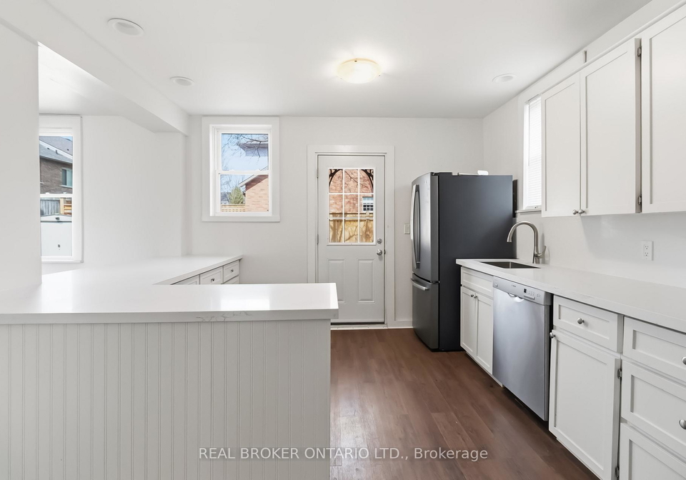 295-plains-road-w-burlington-ontario-w13020566