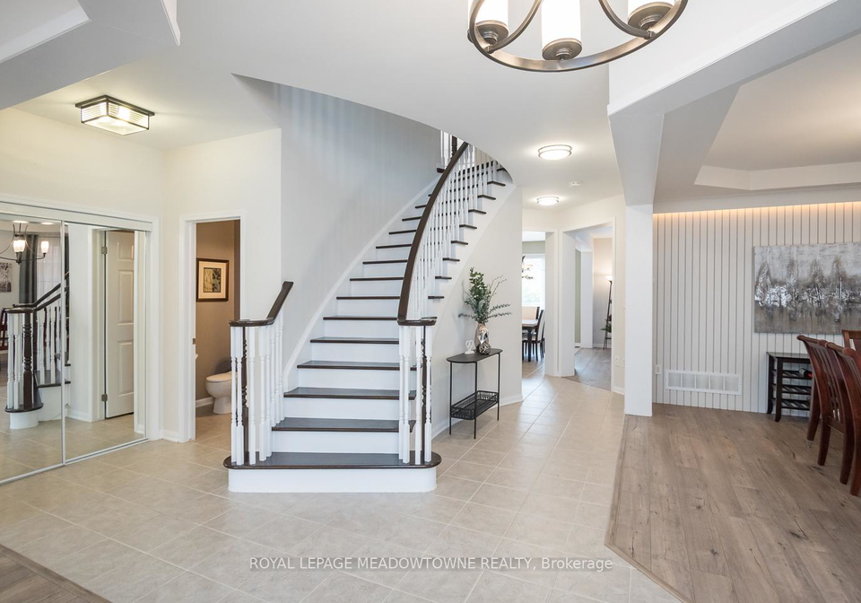 720-lingen-crescent-milton-ontario-w13020580