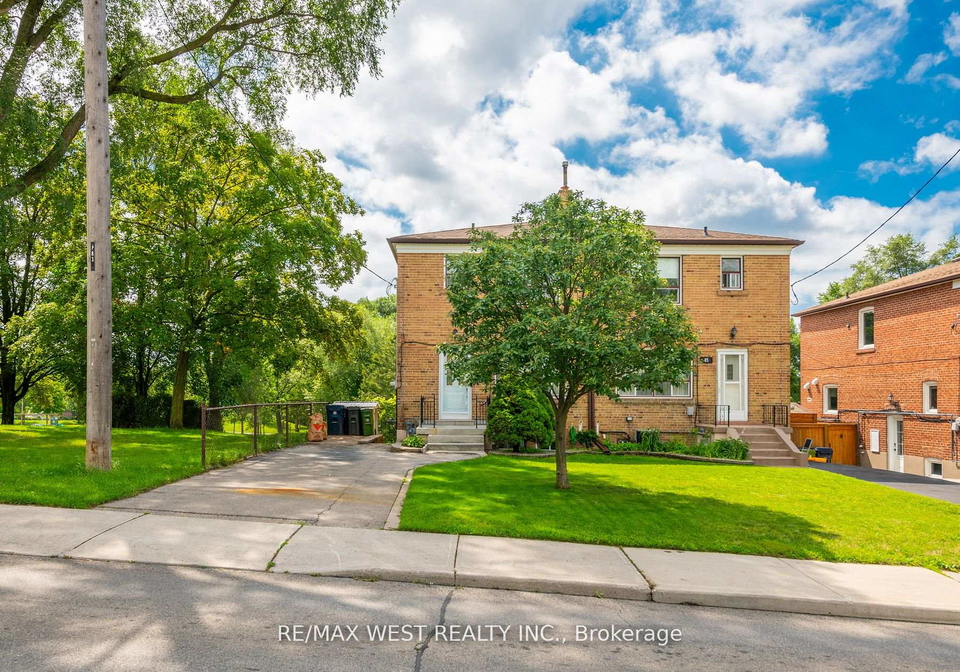 83-east-drive-toronto-ontario-w13020700