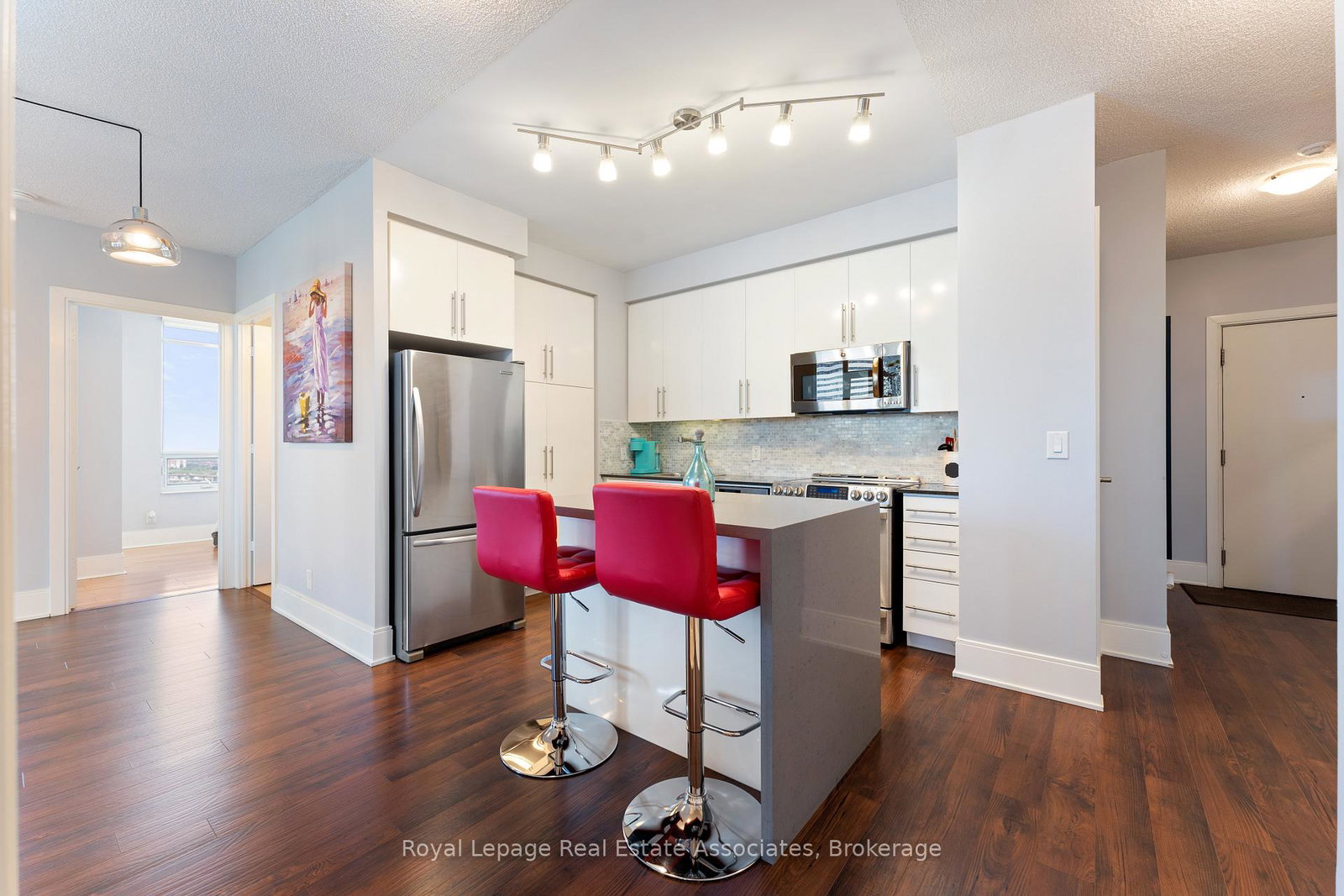330-burnhamthorpe-road-w-mississauga-ontario-w13020940