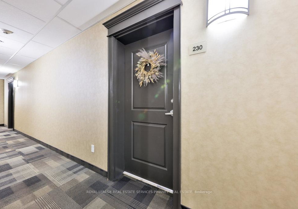 5317-upper-middle-road-burlington-ontario-w13021000